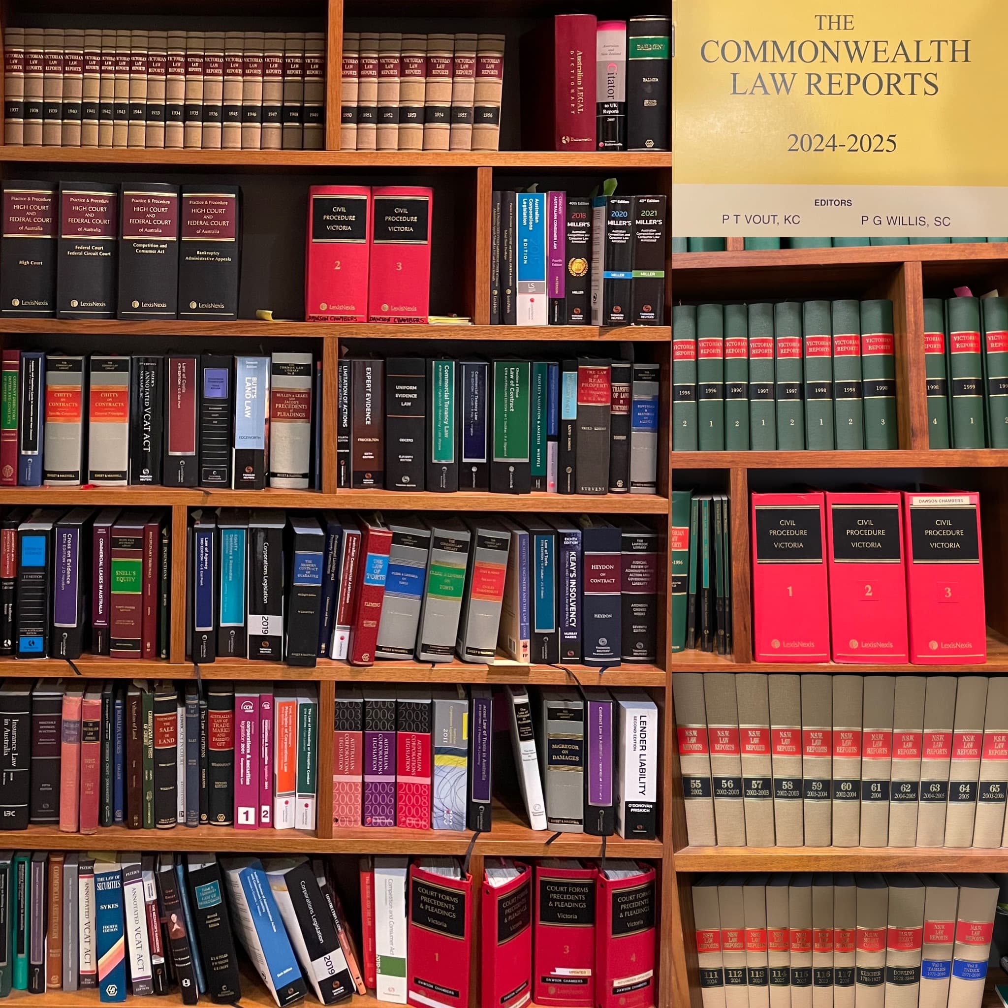 Textbooks, law reports & LexisNexis collection